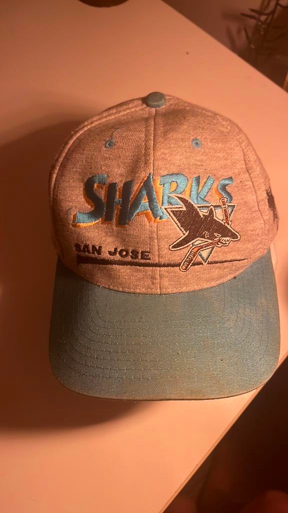 Vintage San Jose Sharks NHL Cap 90s Style Grey Hat, Ophalen of Verzenden, Gedragen, One size fits all, Pet