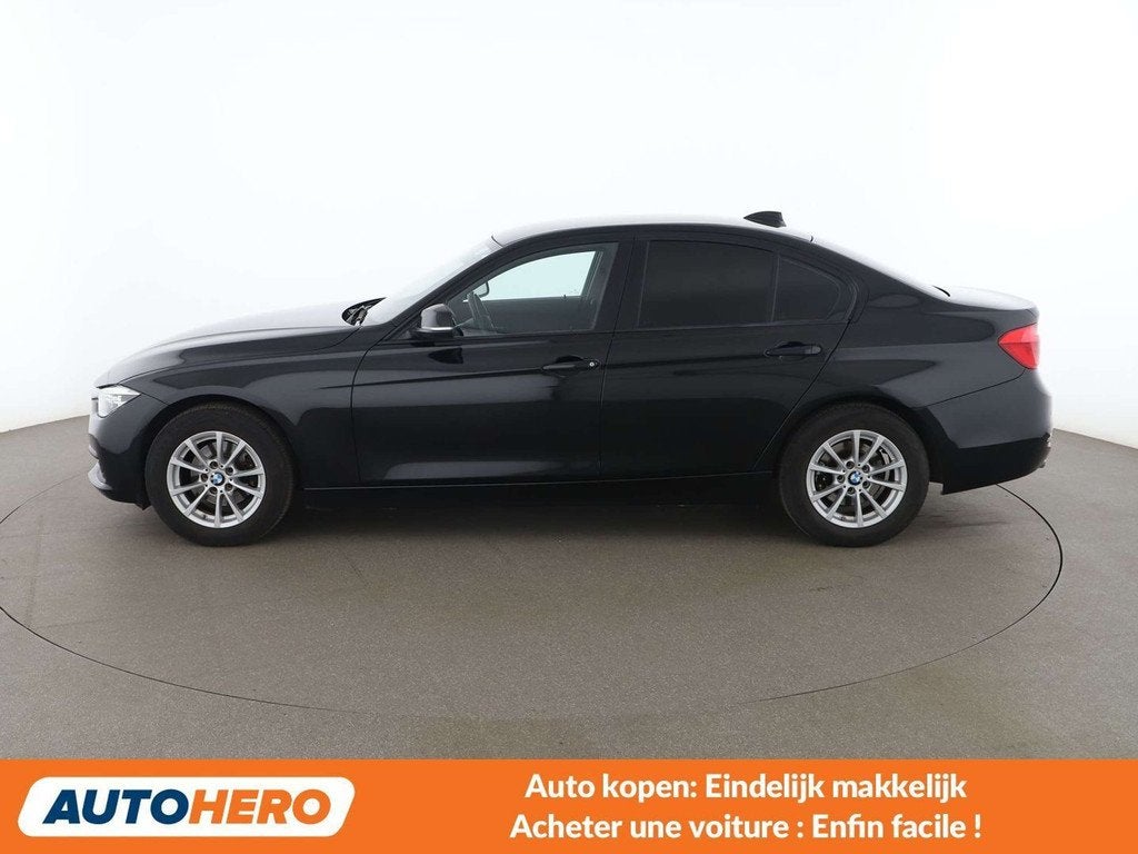 BMW 3 Serie 318 318i Advantage (bj 2018, automaat), Auto's, BMW, 4 deurs, Gebruikt, 136 pk, Zwart