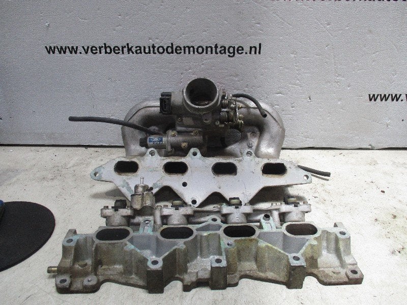 COLLECTEUR D'ADMISSION Ford Escort 5 (ANL) (01-1990/01-1995), Henry-Ford-Straße  1
50735  Köln, DE, Ford-Werke GmbH, Kunden@ford.com