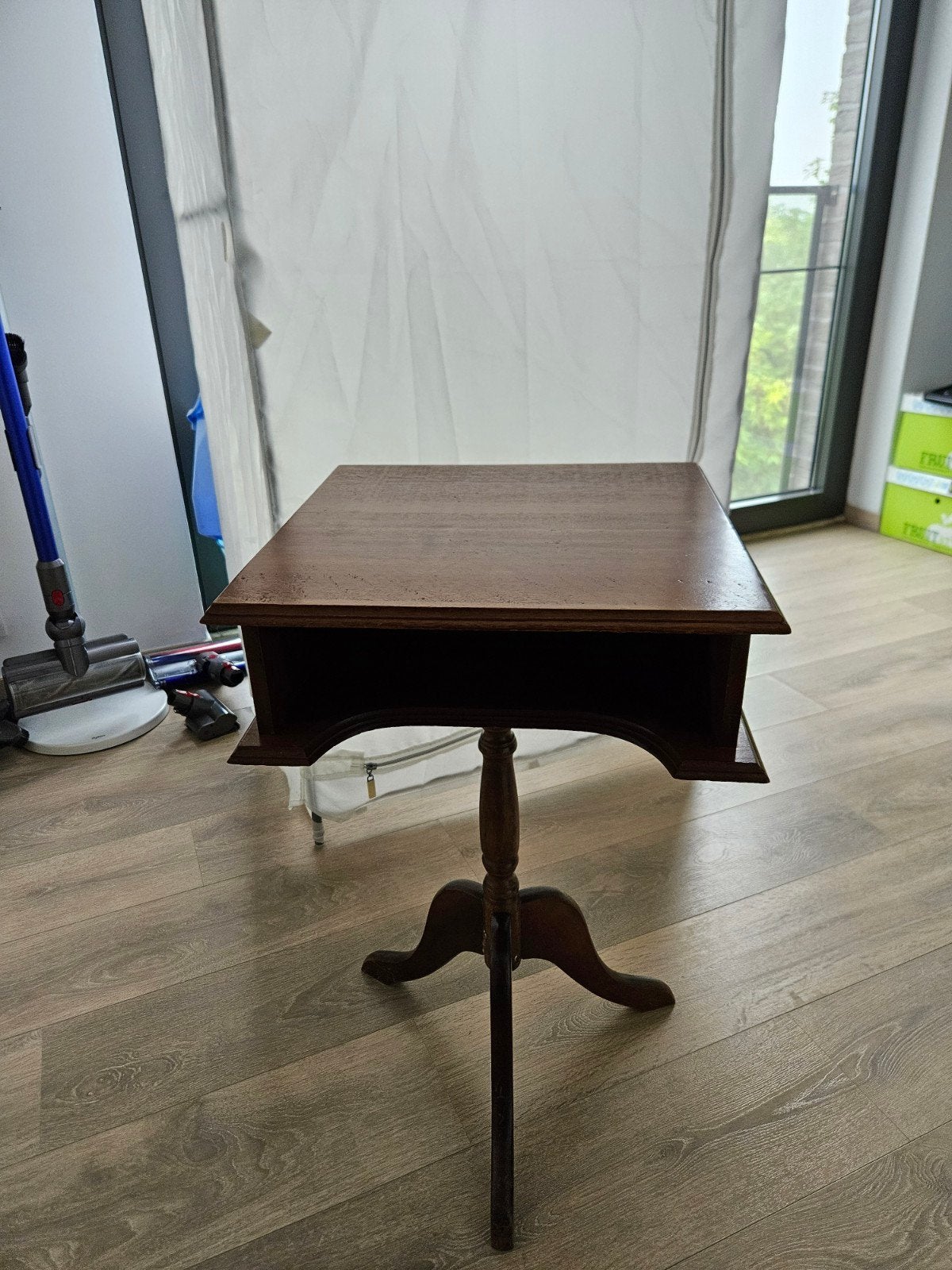 2 tafeltjes te koop, Ophalen