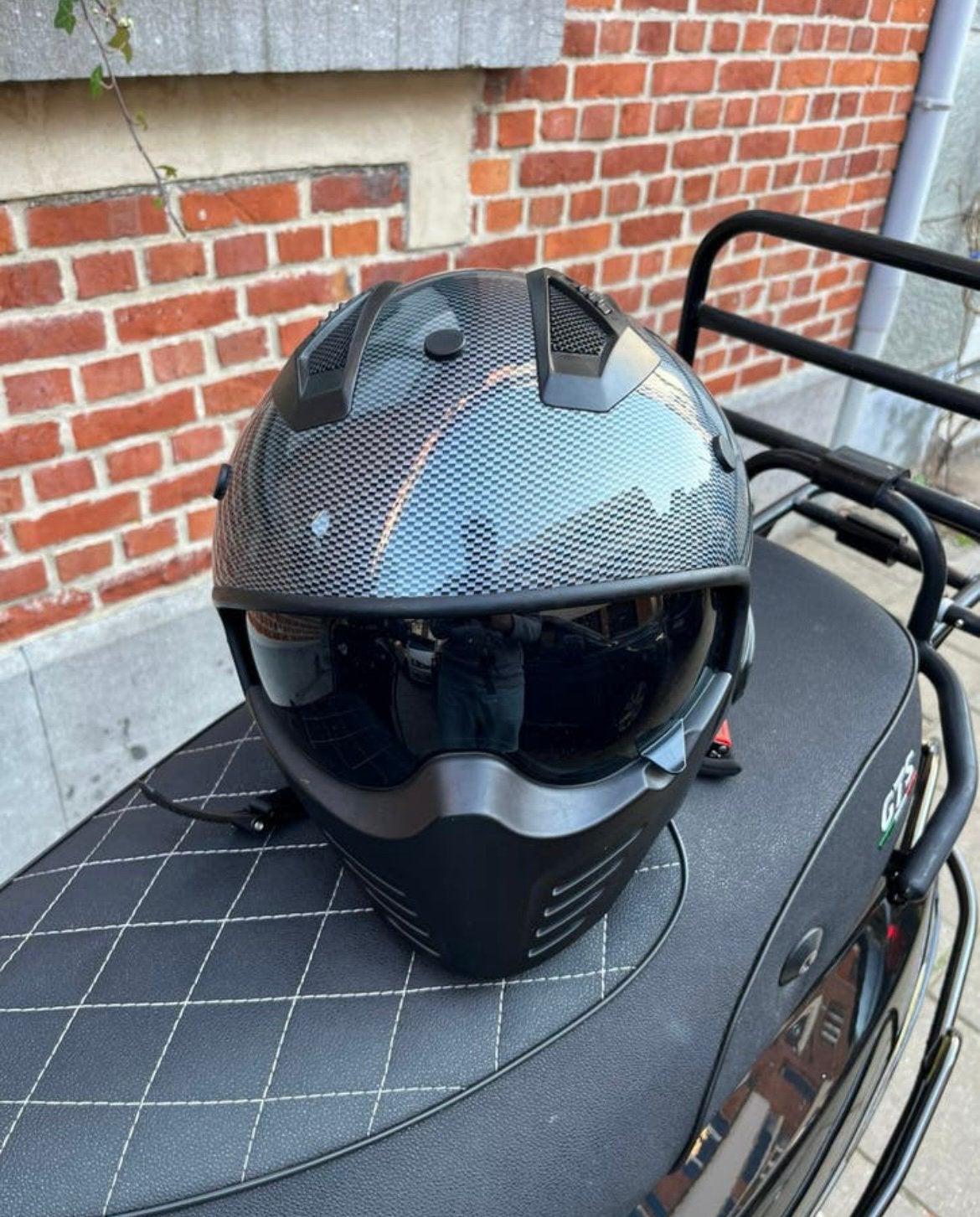 SPORTIVE BROMMER HELM, Fietsen en Brommers, Ophalen, Zo goed als nieuw, Small