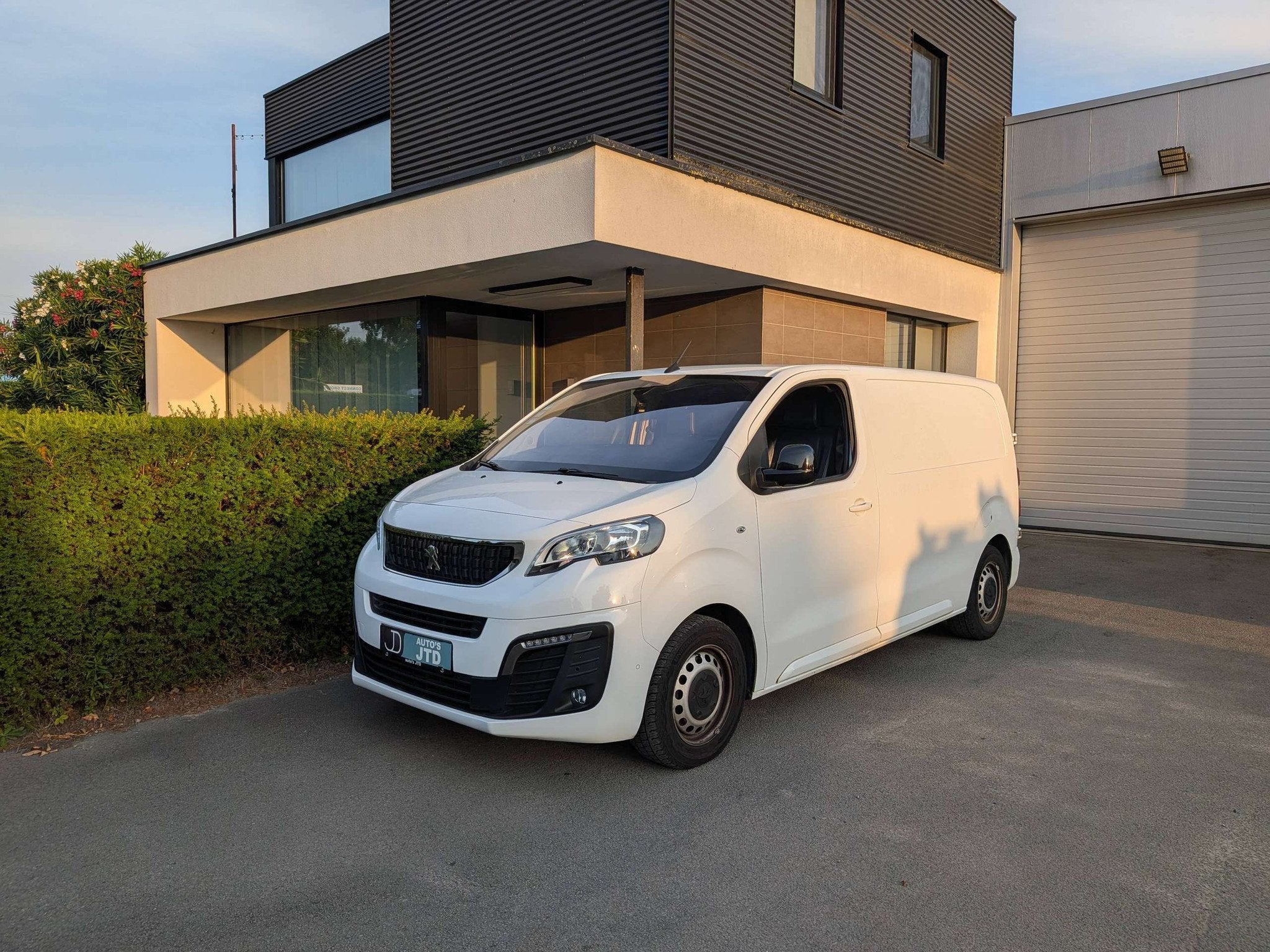 Peugeot Expert 2.0 BlueHDi L2 St. Premium S/S (EU6.3), Gebruikt, USB, Bedrijf, 5 deurs