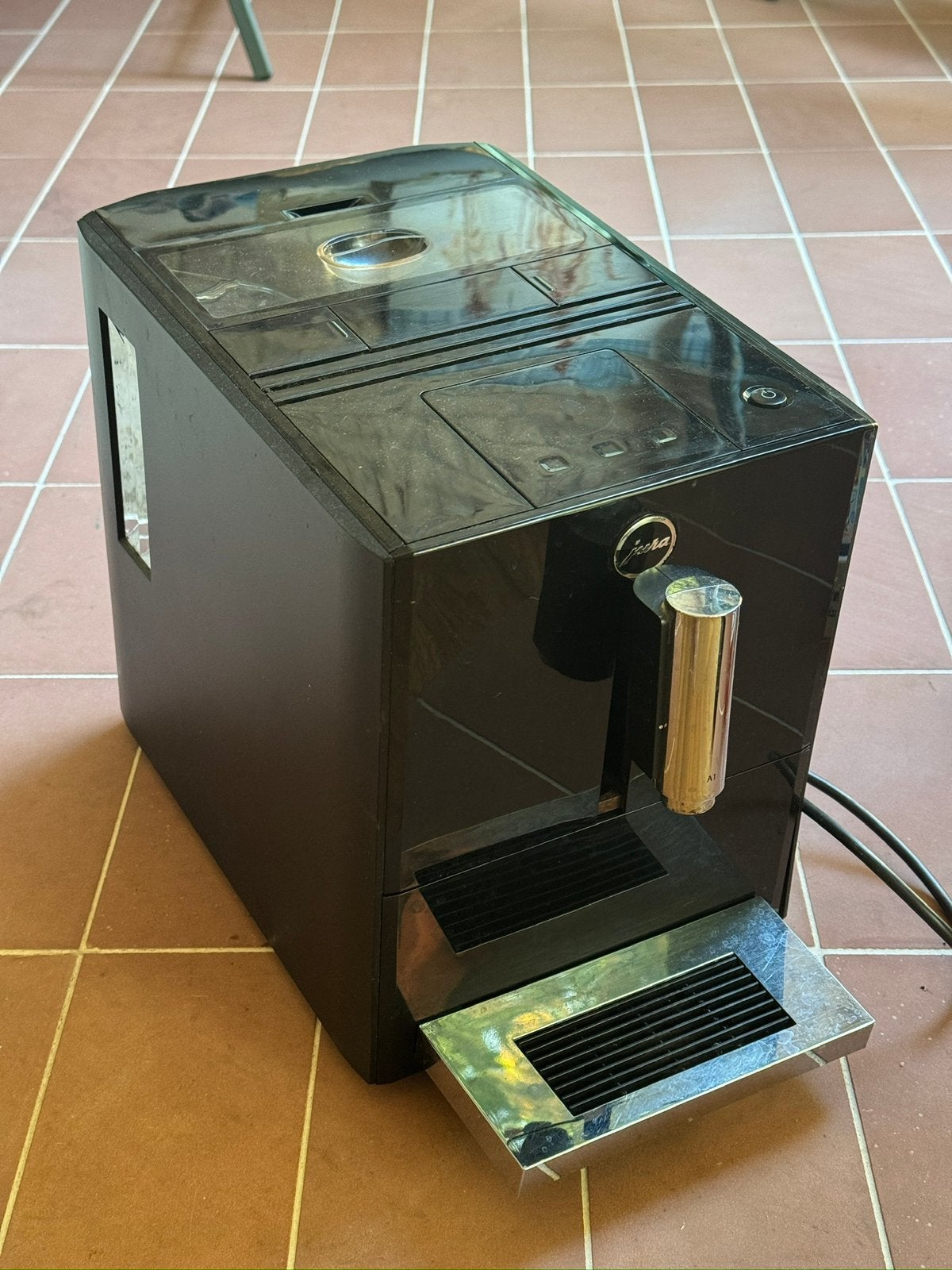Jura A1 koffiemachine (defect), Elektronische apparatuur, Afneembaar waterreservoir, Koffiemachine, 1 kopje, Niet werkend