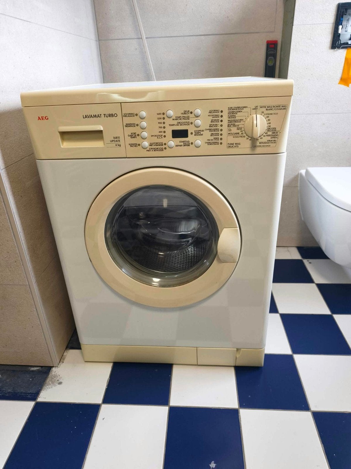 Machine lavante séchante AEG, 1600 tours ou plus, Chargeur frontal, Enlèvement, Utilisé