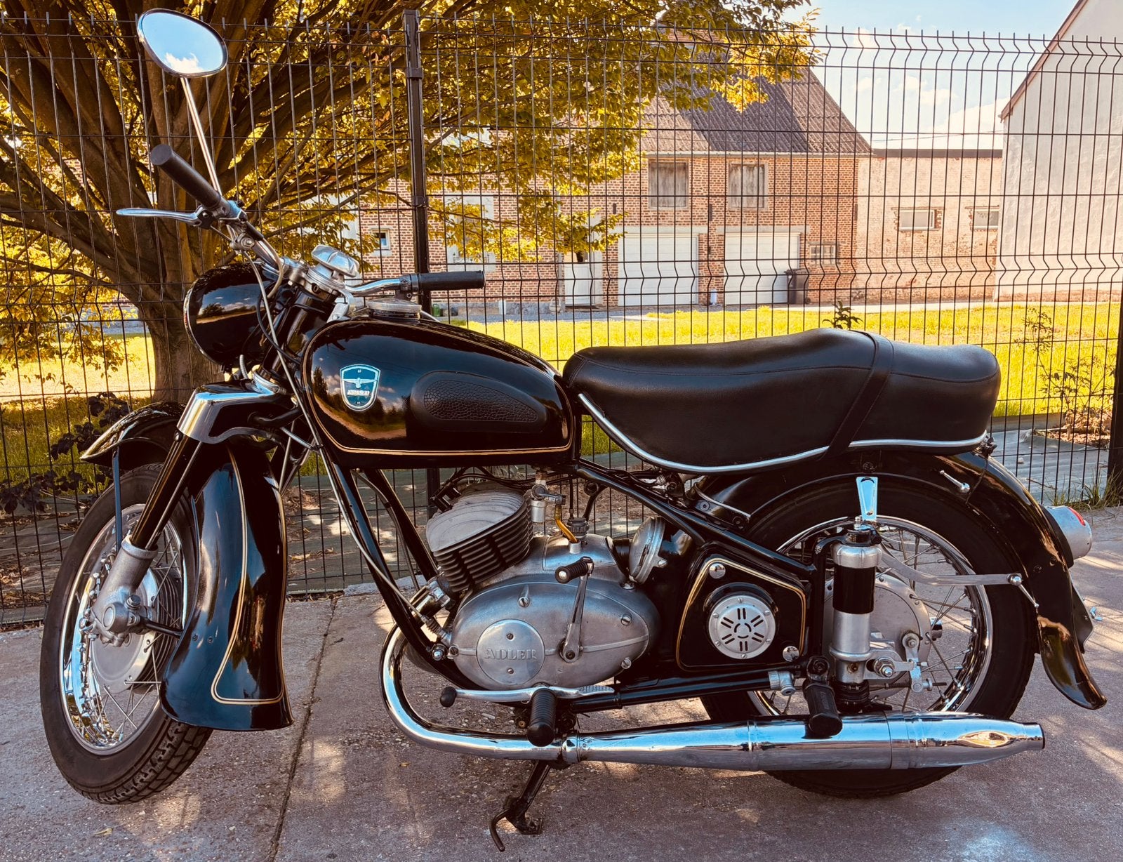 Adler MB 250, Motoren, Ophalen, Gebruikt