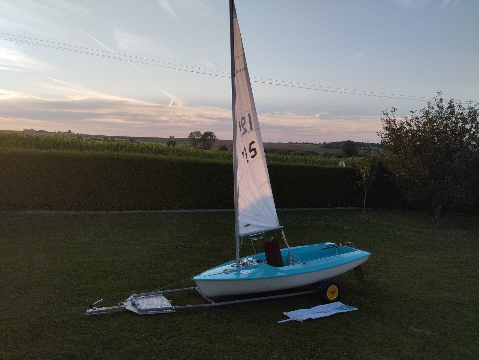 Voilier dériveur Bremaud Electron 320 top complet remorque, Enlèvement, Comme neuf, 3 à 6 mètres