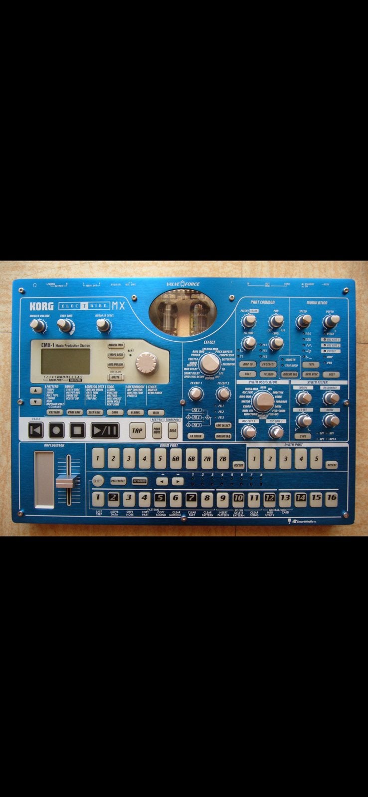 Korg electribe emx, Muziek en Instrumenten, Synthesizers, Gebruikt, Korg, Met midi-aansluiting, Overige aantallen