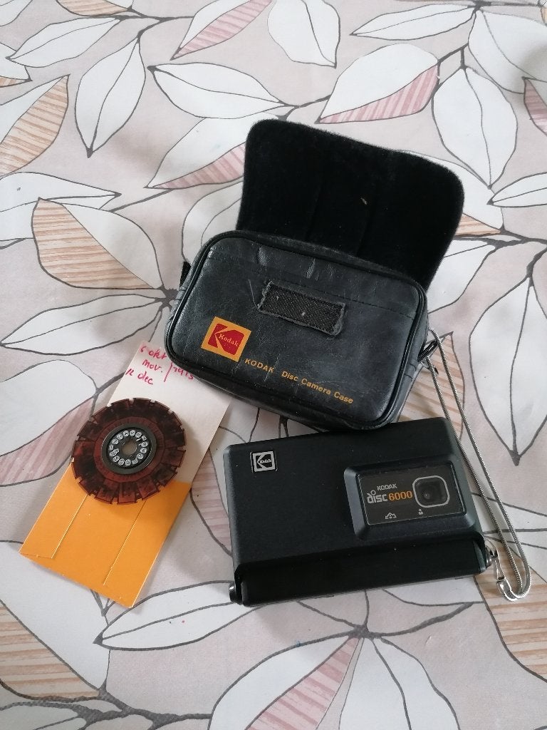 KODAK DISC 6000 camera jaren 80 met disc film, TV, Hi-fi & Vidéo, Appareils photo analogiques, Enlèvement ou Envoi, Utilisé, Compact