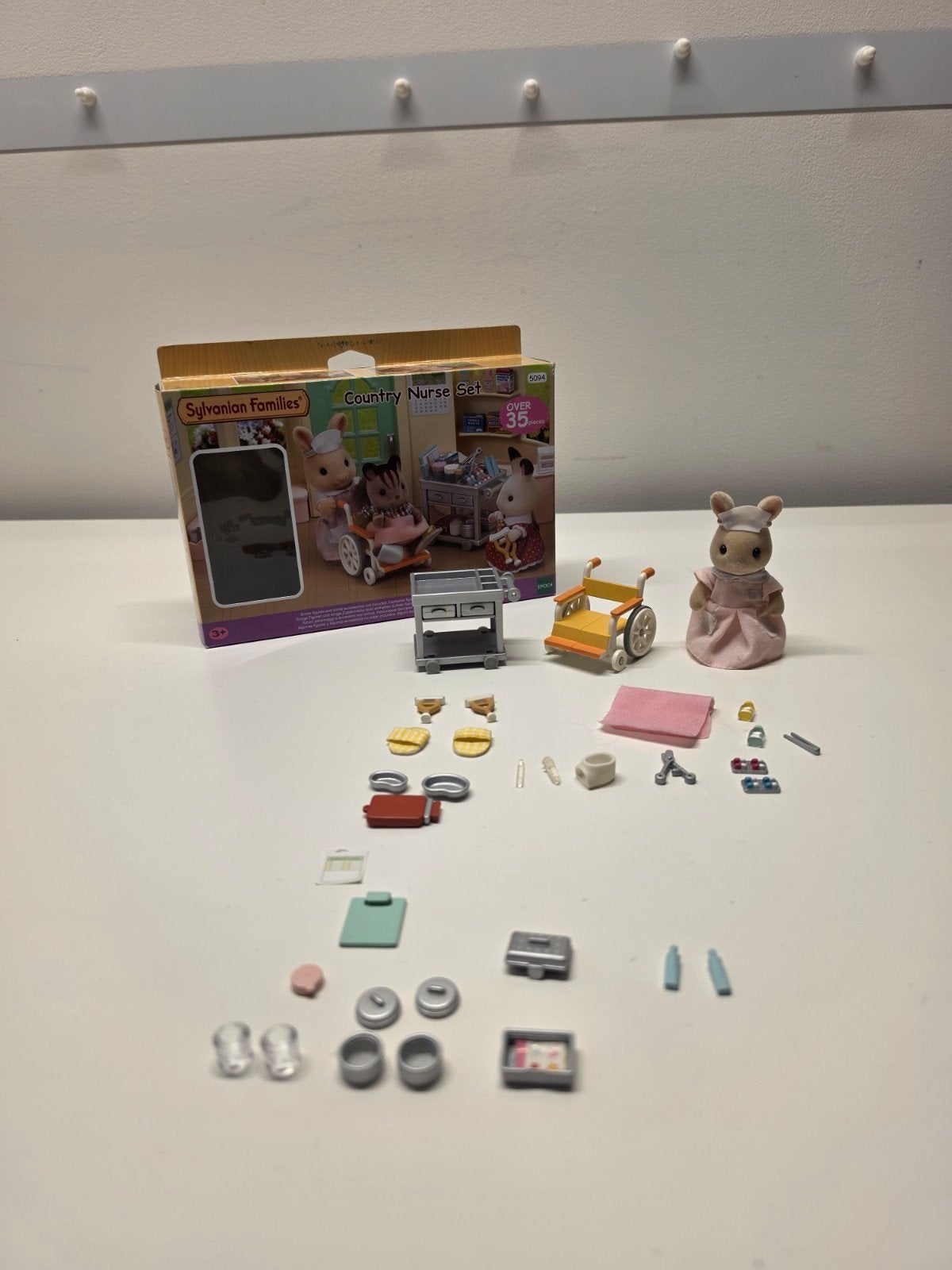Sylvanians streekkliniek Verpleegsterset, Verzamelen, Poppenhuizen en Toebehoren, Ophalen, Gebruikt