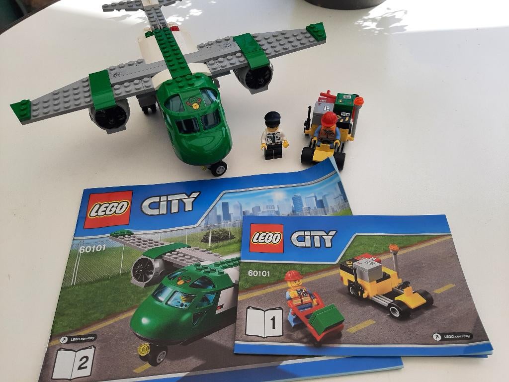 Lego Airport set 60101 Airport Cargo Plane, Kinderen en Baby's, Speelgoed | Duplo en Lego, Zo goed als nieuw, Lego, Complete set