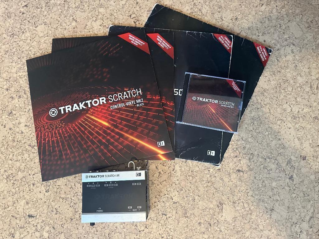 Traktor Scratch A6 Digitale Control Vinyl, Muziek en Instrumenten, Ophalen, Zo goed als nieuw, Dj-set
