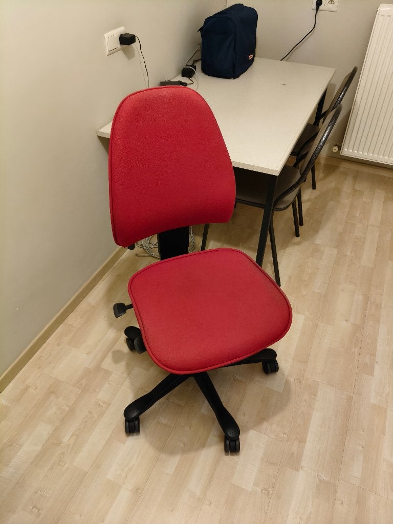 Kinnarps bureaustoel, Huis en Inrichting, Ophalen, Zo goed als nieuw, Bureaustoel, Rood