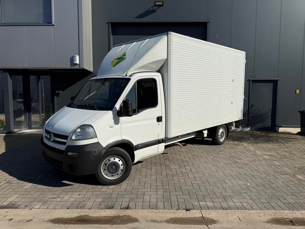 Opel movano 3.0d - 100kw  !TOP staat! AIRCO - BTW - trekhaak, 100 kW, 4 deurs, 4 cilinders, Leder en Stof