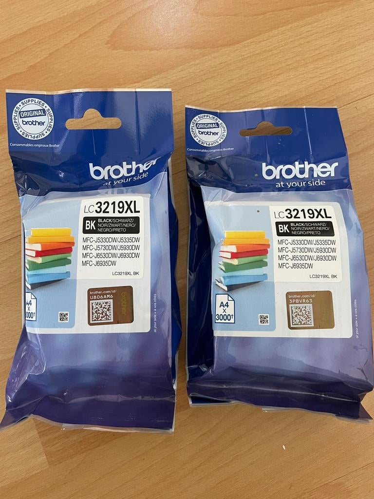 2 cartouches Brother Lc3219XL black, Ophalen, Zo goed als nieuw