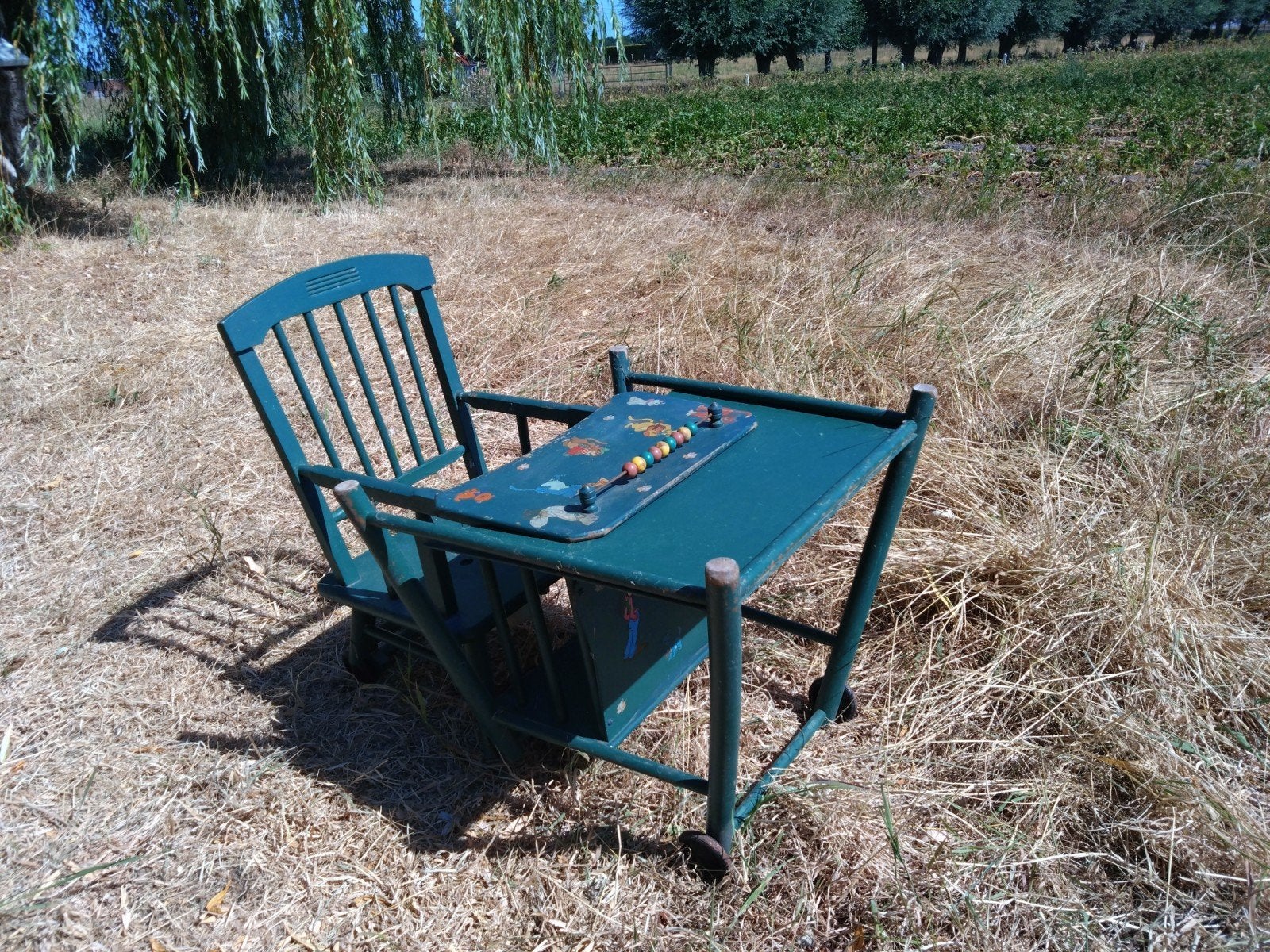 Chaise pliante verte pour enfant, Enlèvement