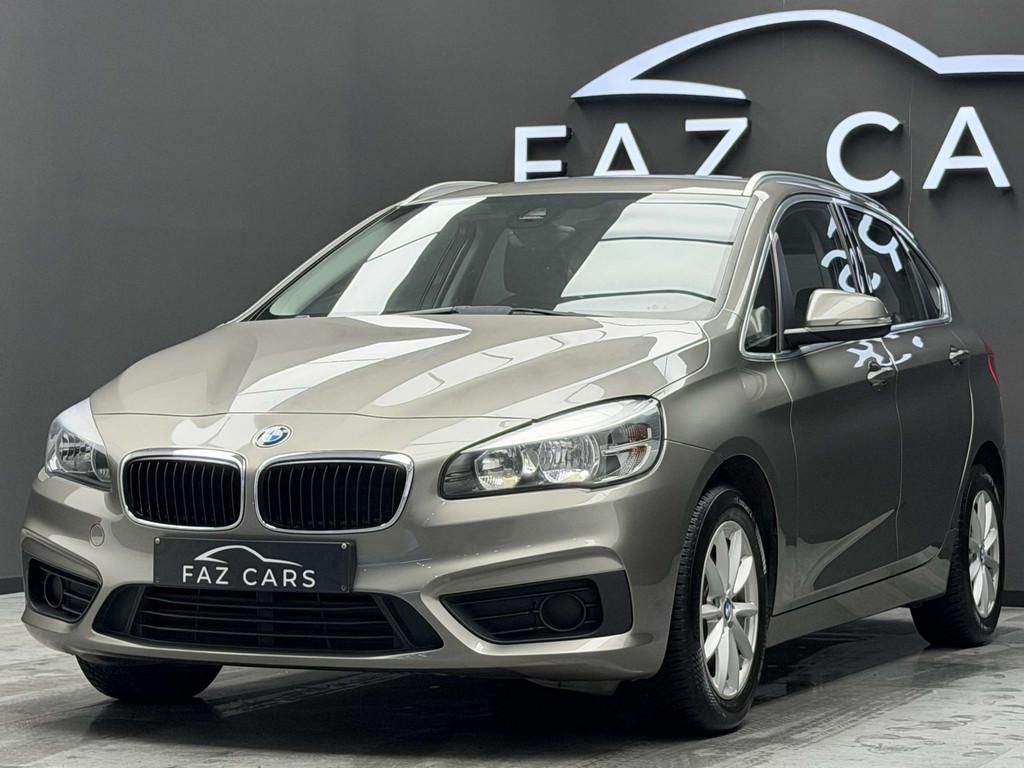BMW 2 Serie 218 i Active Tourer * 1ER PROP + CLIM + GARANTIE, Auto's, BMW, Stof, Gebruikt, 136 pk, Bedrijf