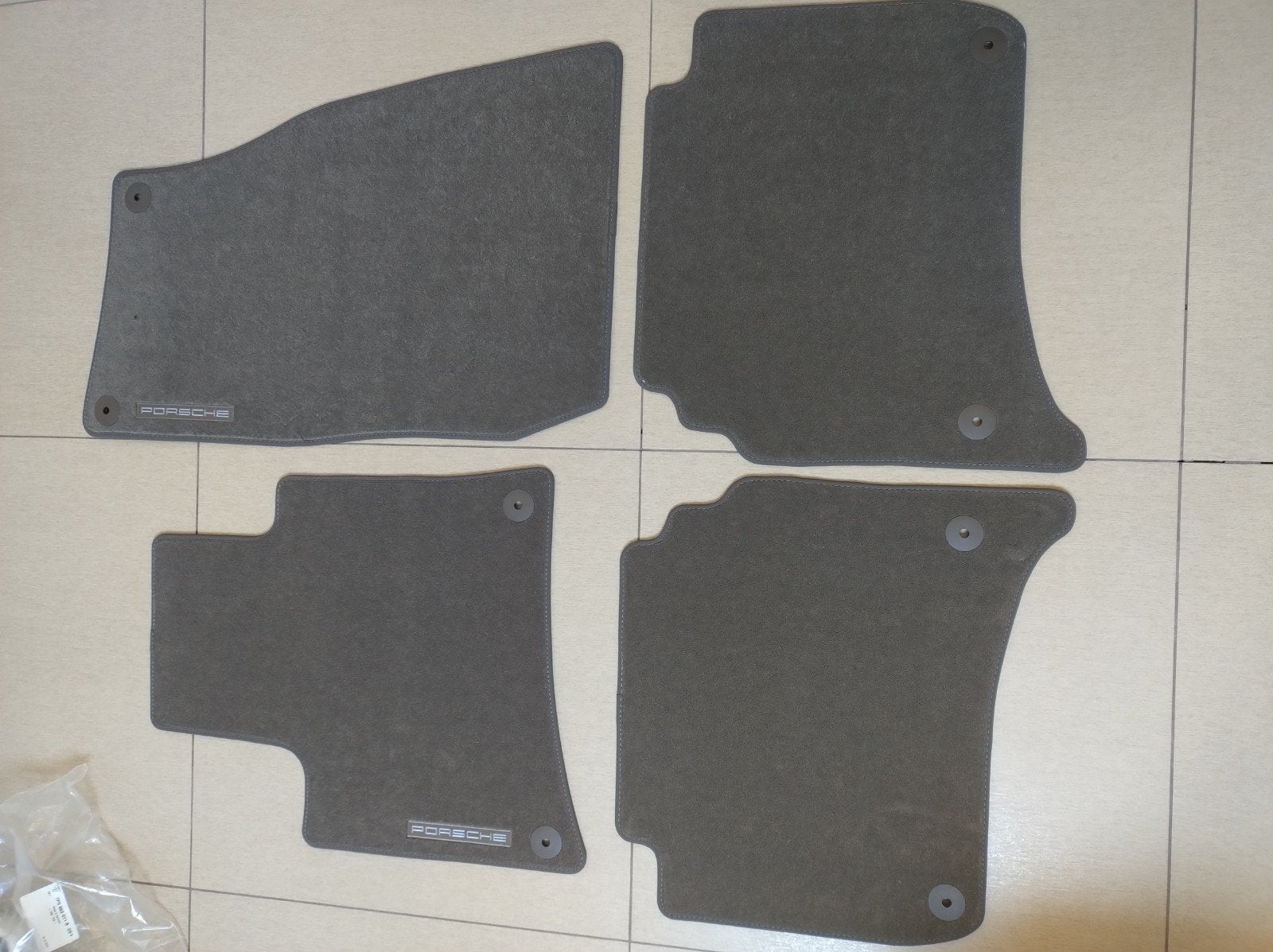 Tapis Porsche Cayenne, Enlèvement ou Envoi