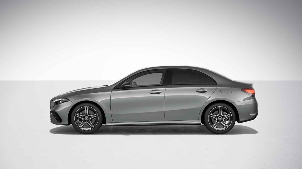 Mercedes-Benz A-klasse 250 e AMG Line Night Pack | Panoramis, Auto's, Mercedes-Benz, 4 deurs, Stof, Gebruikt, Automatische klimaatregeling