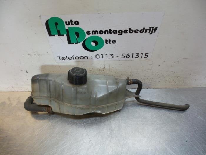 Réservoir d'expansion d'un Nissan Micra (Micra 03-), Autos : Pièces & Accessoires, -, 3 mois de garantie, Utilisé, -