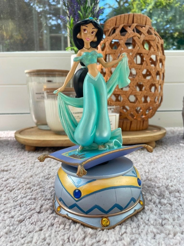 Boîte à Musique / Figurine Jasmine (Aladin, Enlèvement, Utilisé