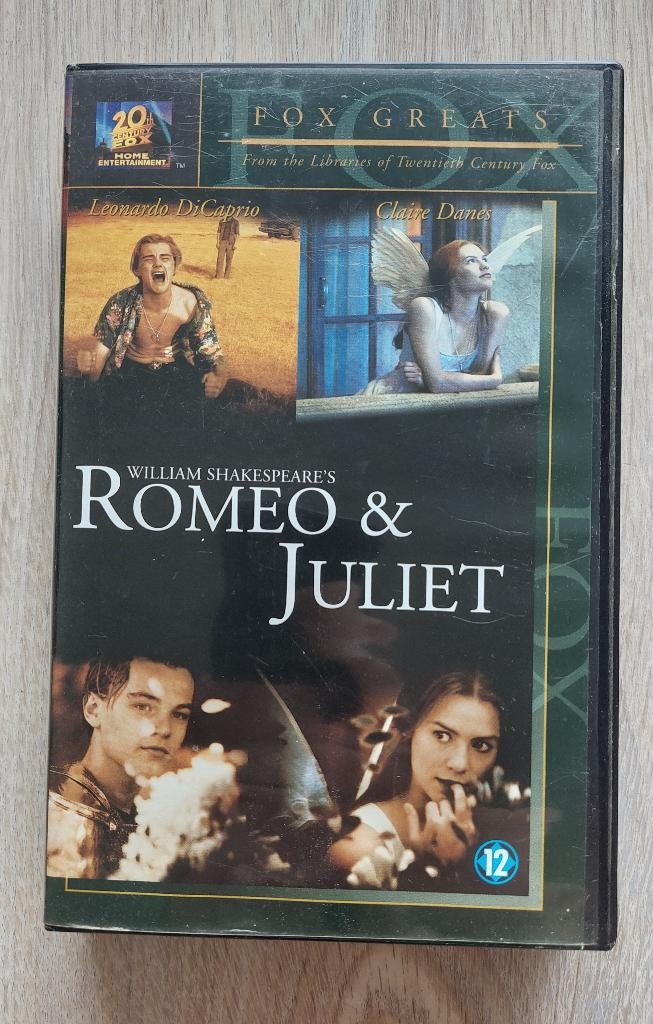Romeo + Juliet (VHS), Ophalen