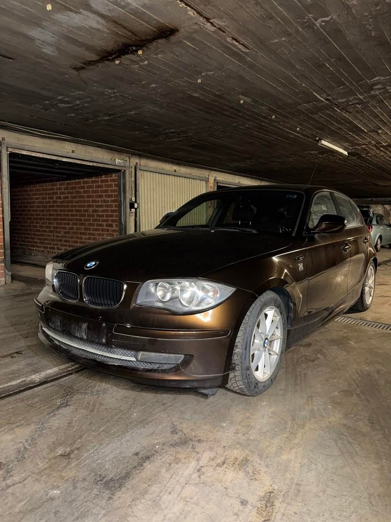 Bmw 116i, Auto's, BMW, Particulier, 1 Reeks, ABS, Airbags, Airconditioning, Elektrische ramen, Lichtmetalen velgen, Metaalkleur
