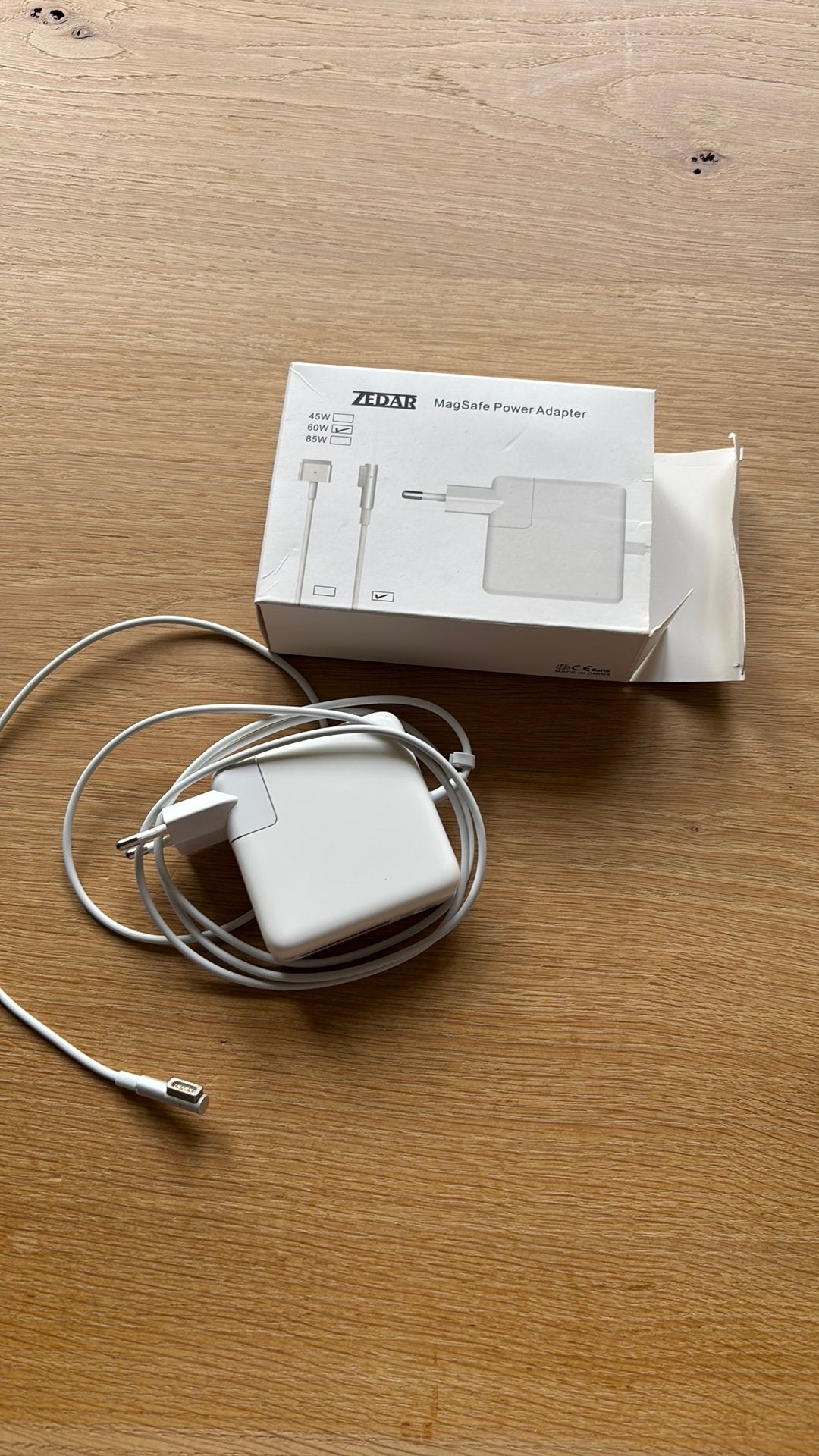 Magsafe1 power adapter 60w, Computers en Software, Laptop-opladers, Ophalen, Zo goed als nieuw