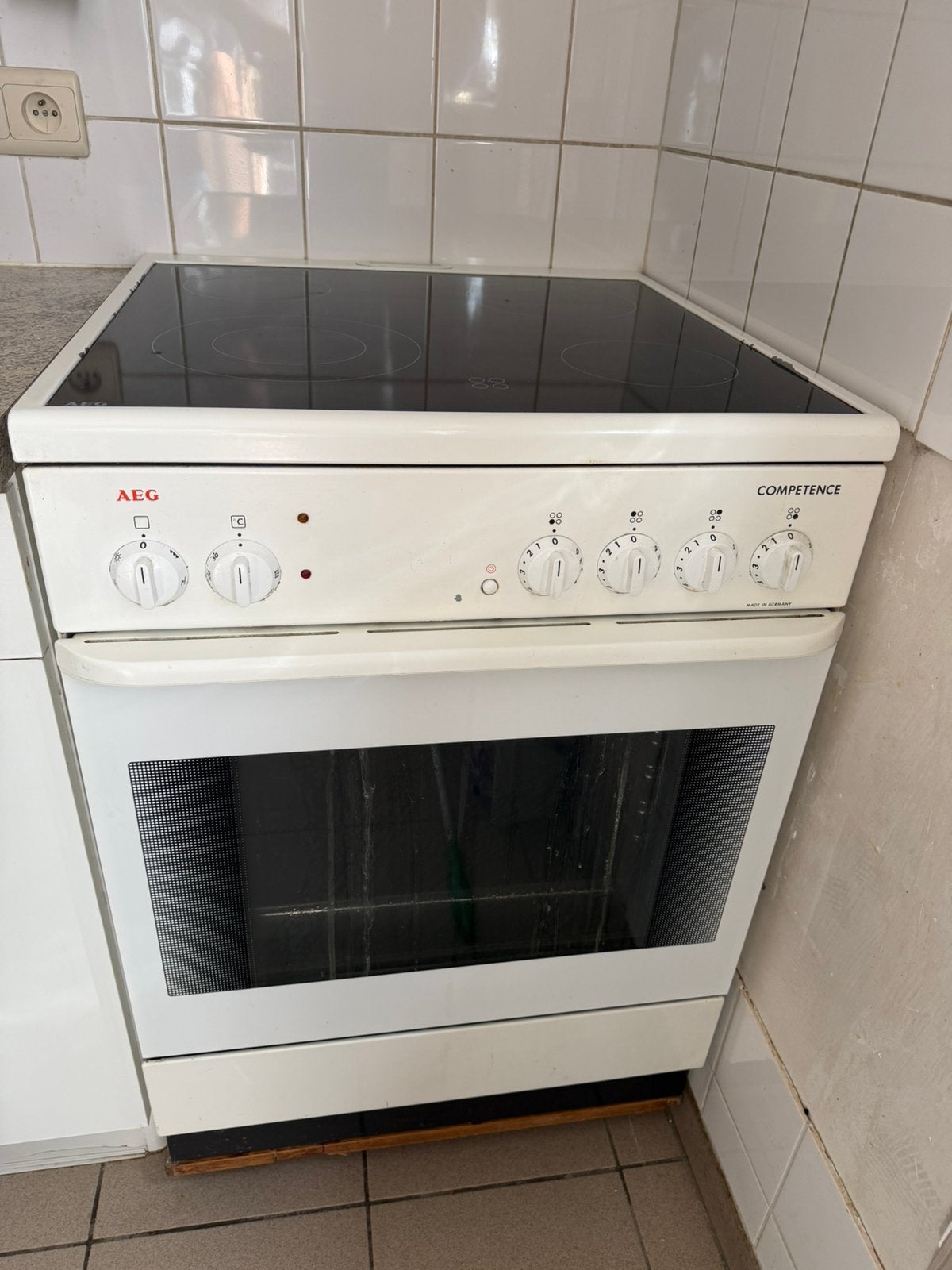 AEG kookvuur elektrisch met oven  , vitro keramisch, Elektronische apparatuur, Ophalen, Gebruikt, Elektrisch
