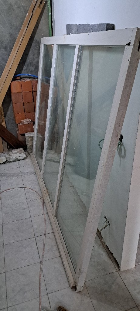 Un châssis, Double vitrage, Panneau vitré, 160 cm ou plus, 160 cm ou plus