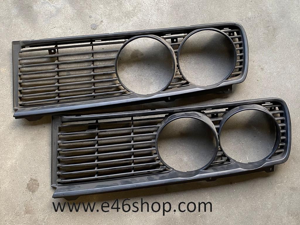 BMW E12 GRILLE RECHTS OE 51131817570 NIEUW ORG BMW, Neuf, -, -, Enlèvement ou Envoi
