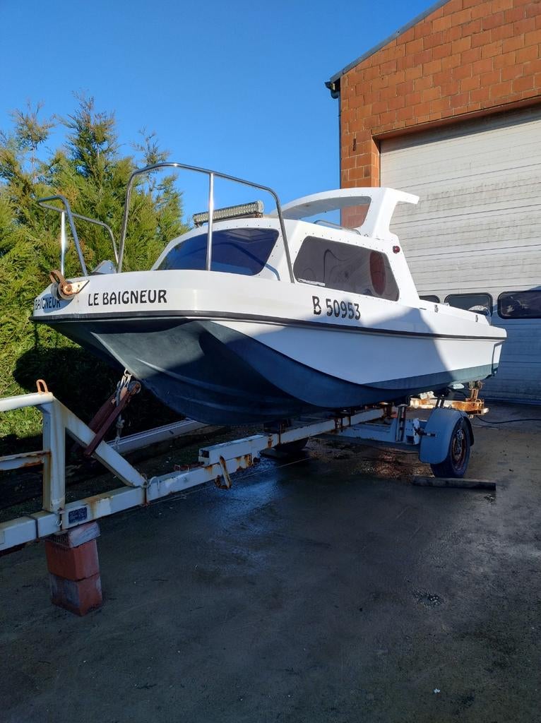 Bateau hors bord, Enlèvement, Utilisé