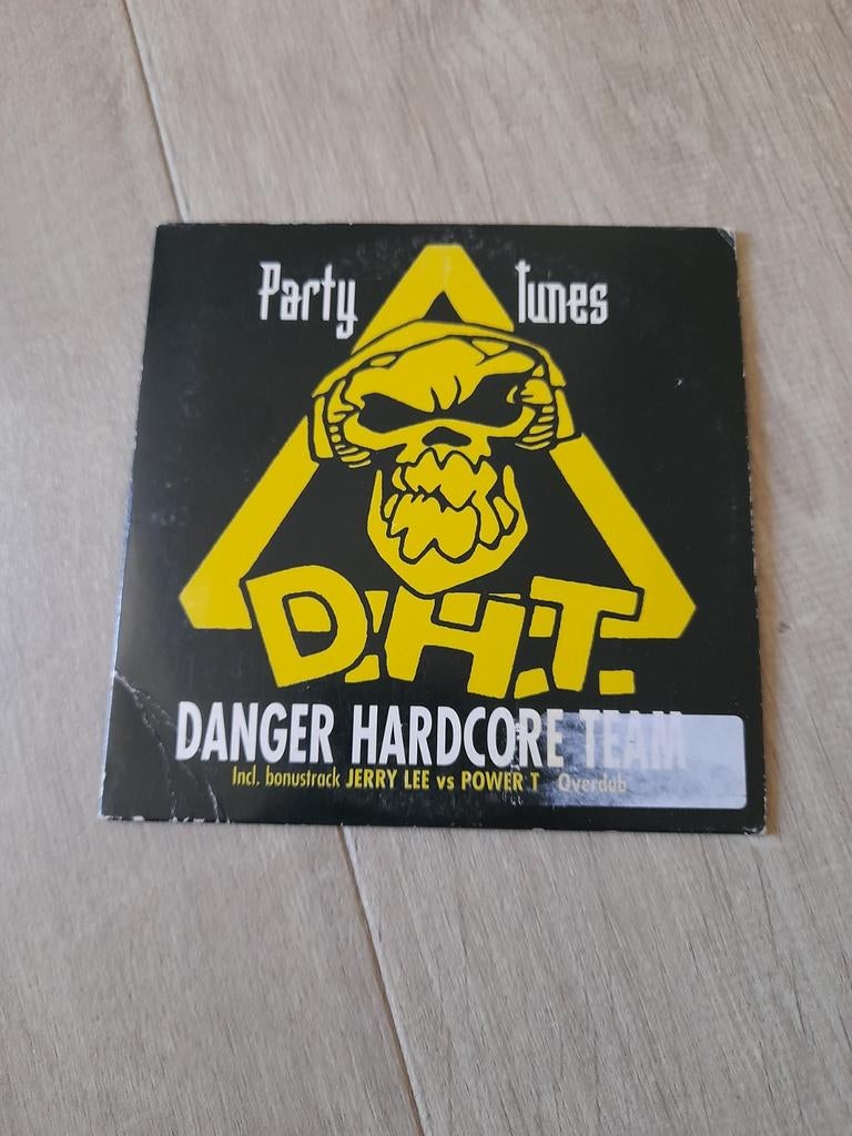 D.h.t. - party tunes, Enlèvement ou Envoi