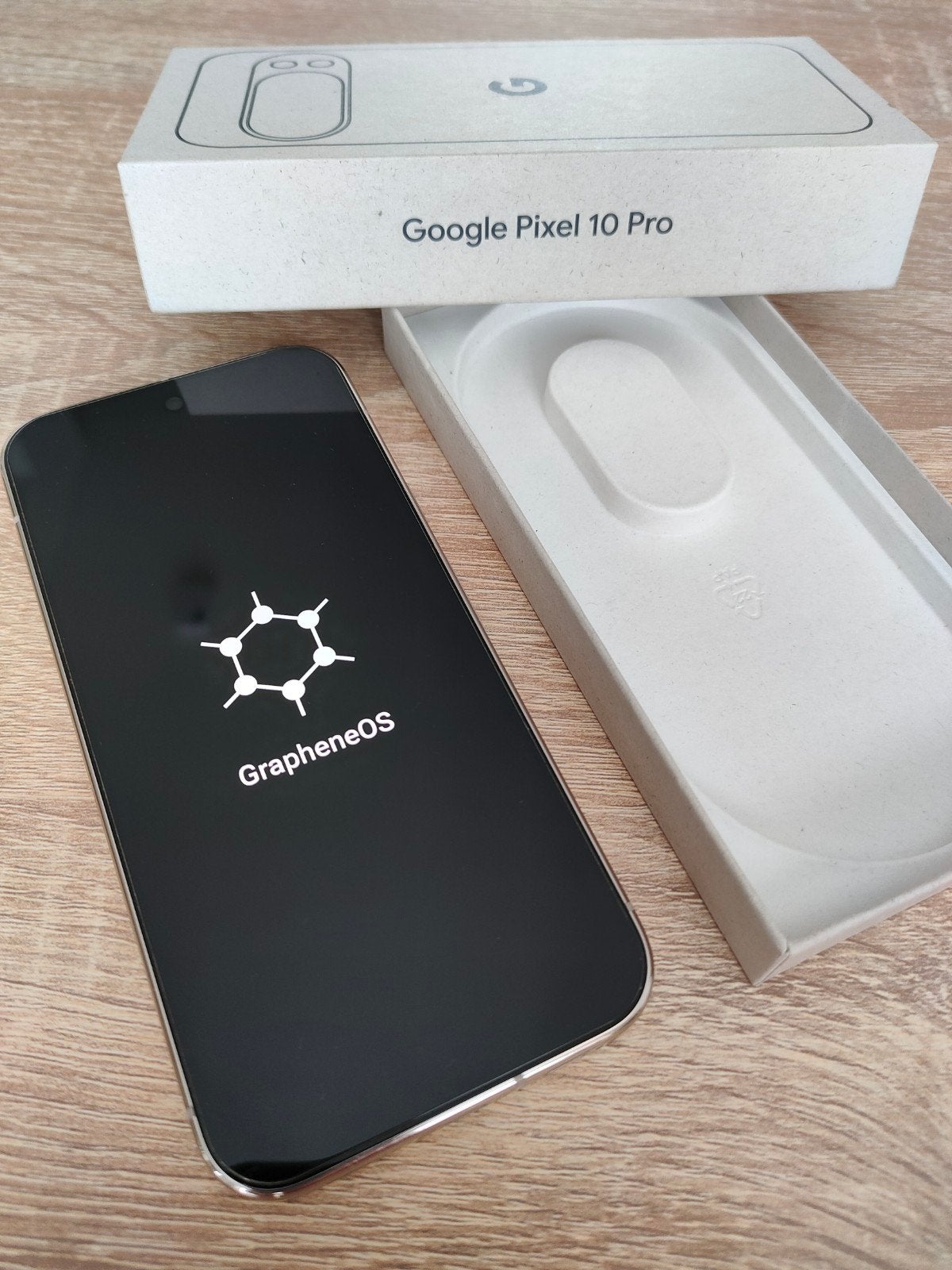 Google Pixel 10 Pro 128GB with GrapheneOS or Android, Verzenden