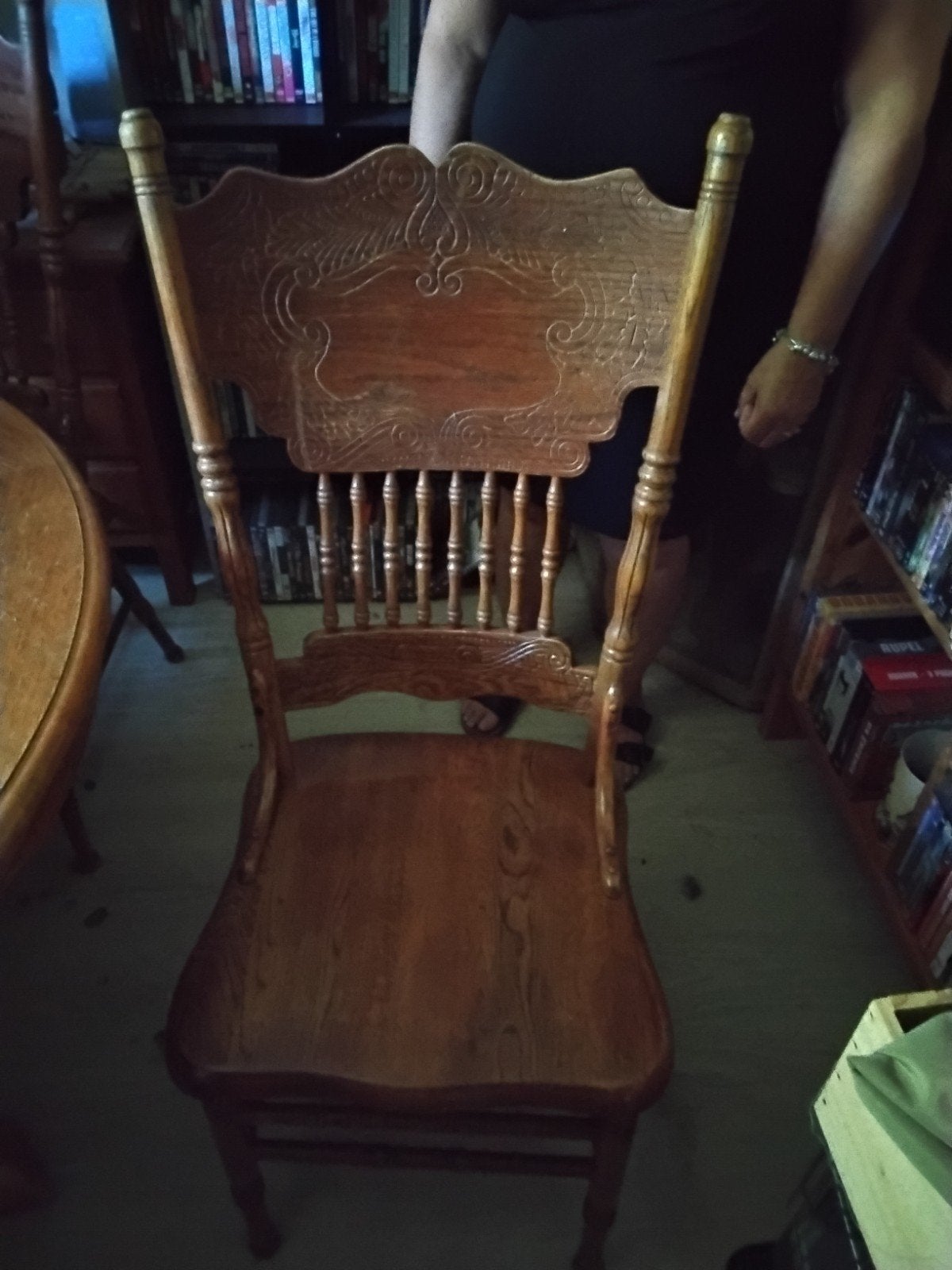 groot rond tafel +vier stoelen, Huis en Inrichting, Ophalen, Gebruikt, Rond, Vier personen