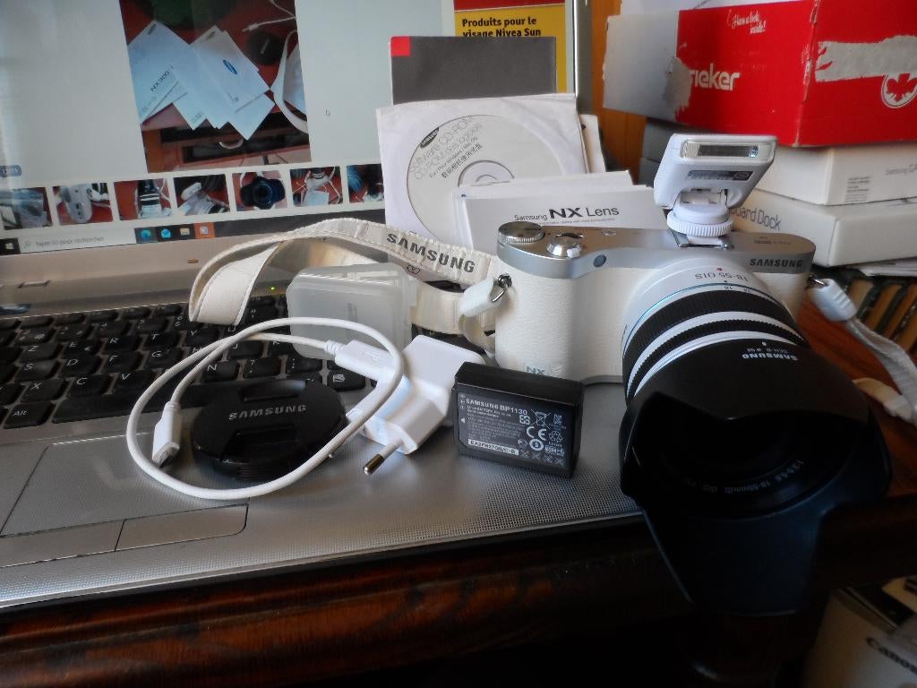 SAMSUNG NX300 - 20,5 Megapixels - Compleet... In een koffer., Ophalen of Verzenden, 1980 tot heden, Fototoestel