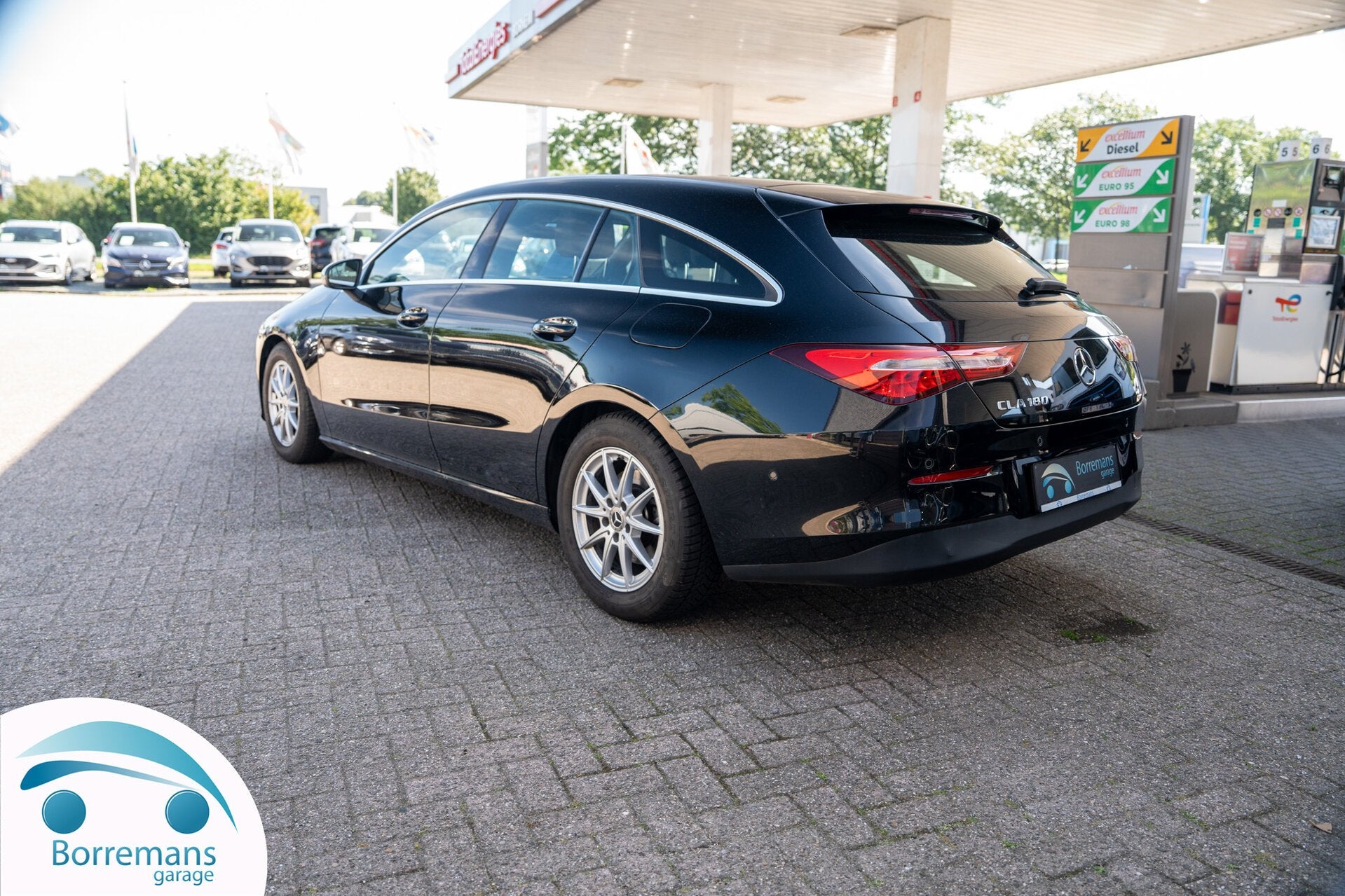 Mercedes-Benz CLA 180 SHOOTING BREAK Navi/Lane Assit/Zetelv, 4 cilinders, Zwart, USB, Bedrijf