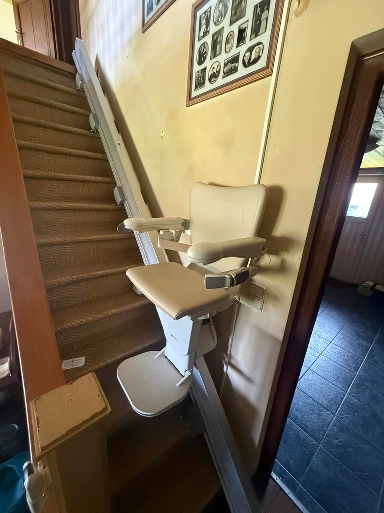HANDICARE TRAPLIFT, Divers, Monte-escaliers, Comme neuf, Enlèvement