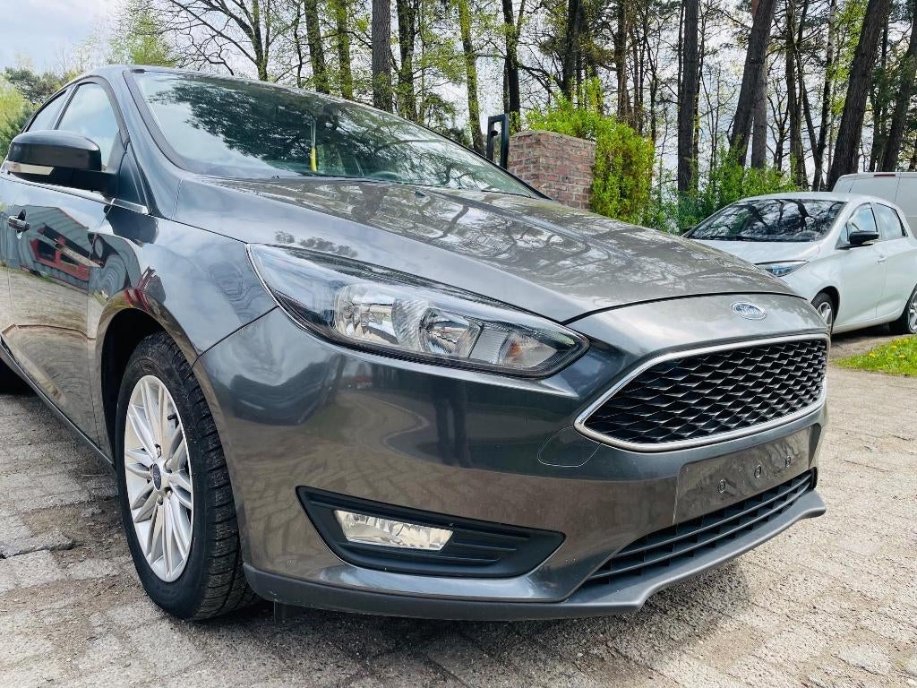 Ford Focus Titanium Benzine Automaat TOP OCCASIE, Autos, Focus, Argent ou Gris, Achat, Euro 6