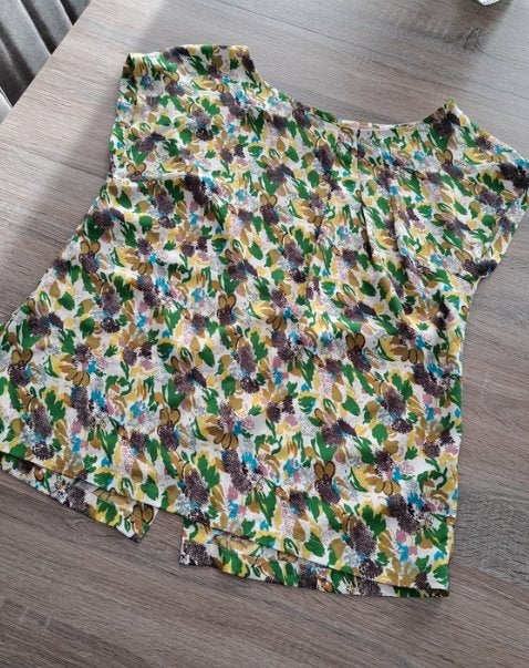 CKS mouwloos bloesje Large, Vêtements | Femmes, Blouses & Tuniques, Taille 42/44 (L), Enlèvement ou Envoi, Comme neuf, Multicolore