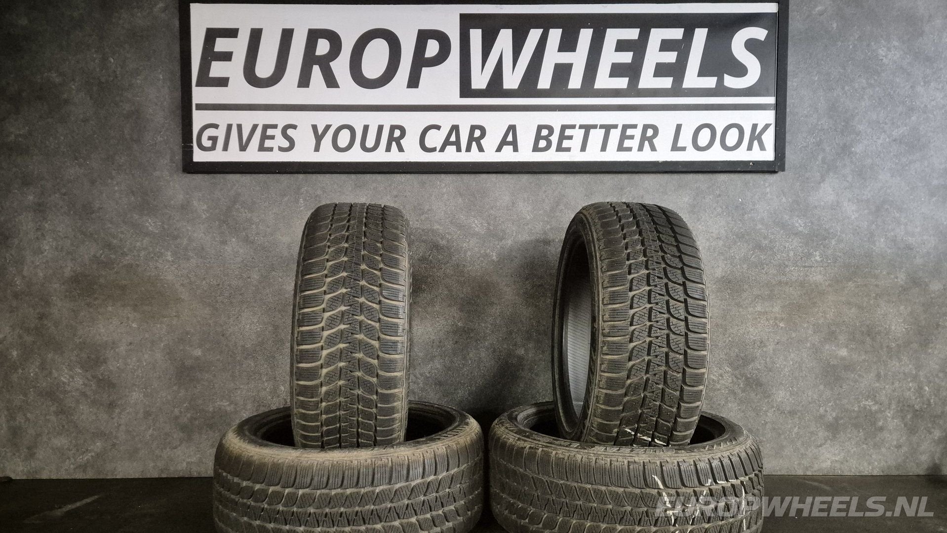 4x Nieuwe Bridgestone Blizzak LM-25 245/45 R18 Winterbanden, Neuf, Véhicule de tourisme, -, -