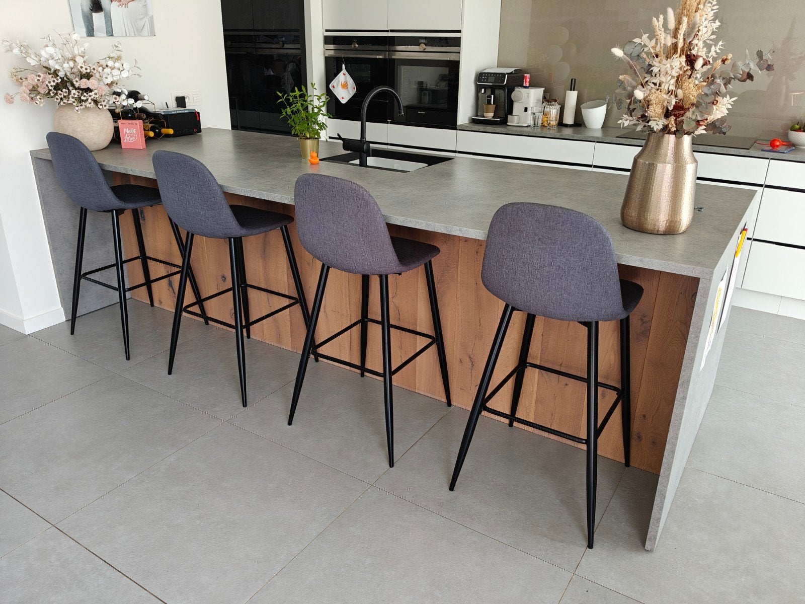 Vier barkrukken of hoge stoelen, Ophalen, Gebruikt, 60 tot 90 cm, Metaal
