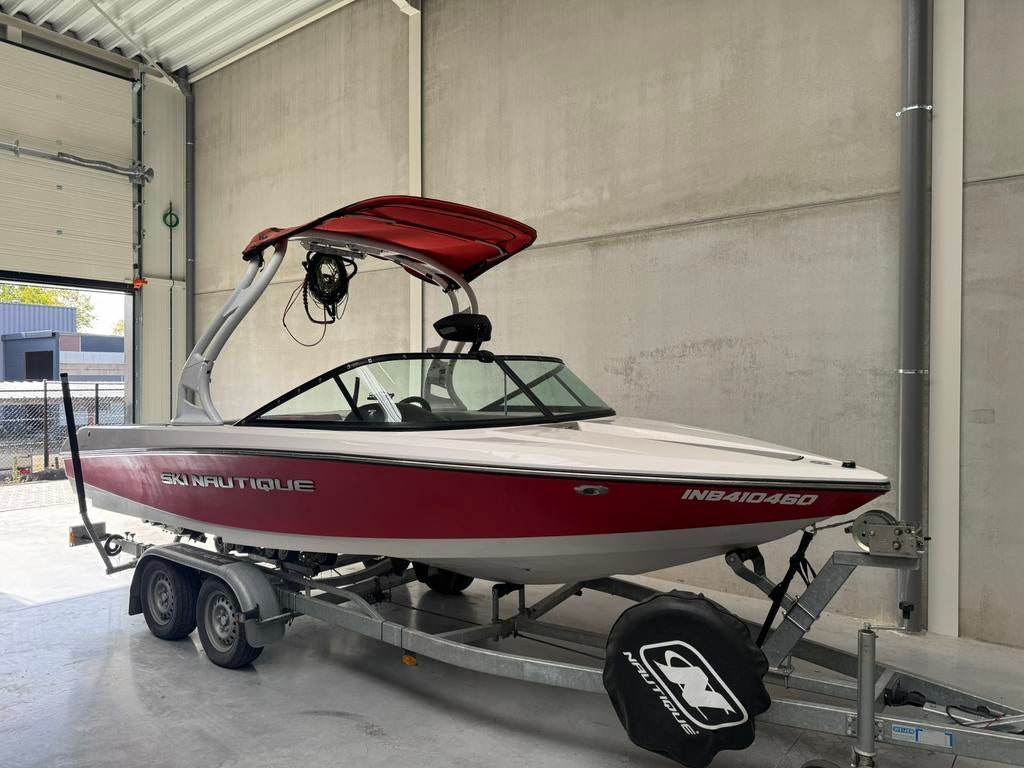 Ski nautique 200, Watersport en Boten, Speedboten, Ophalen, Zo goed als nieuw