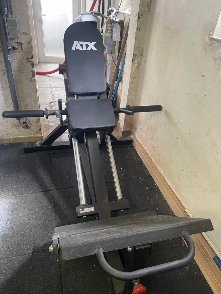 ATX compact leg press, Ophalen, Zo goed als nieuw