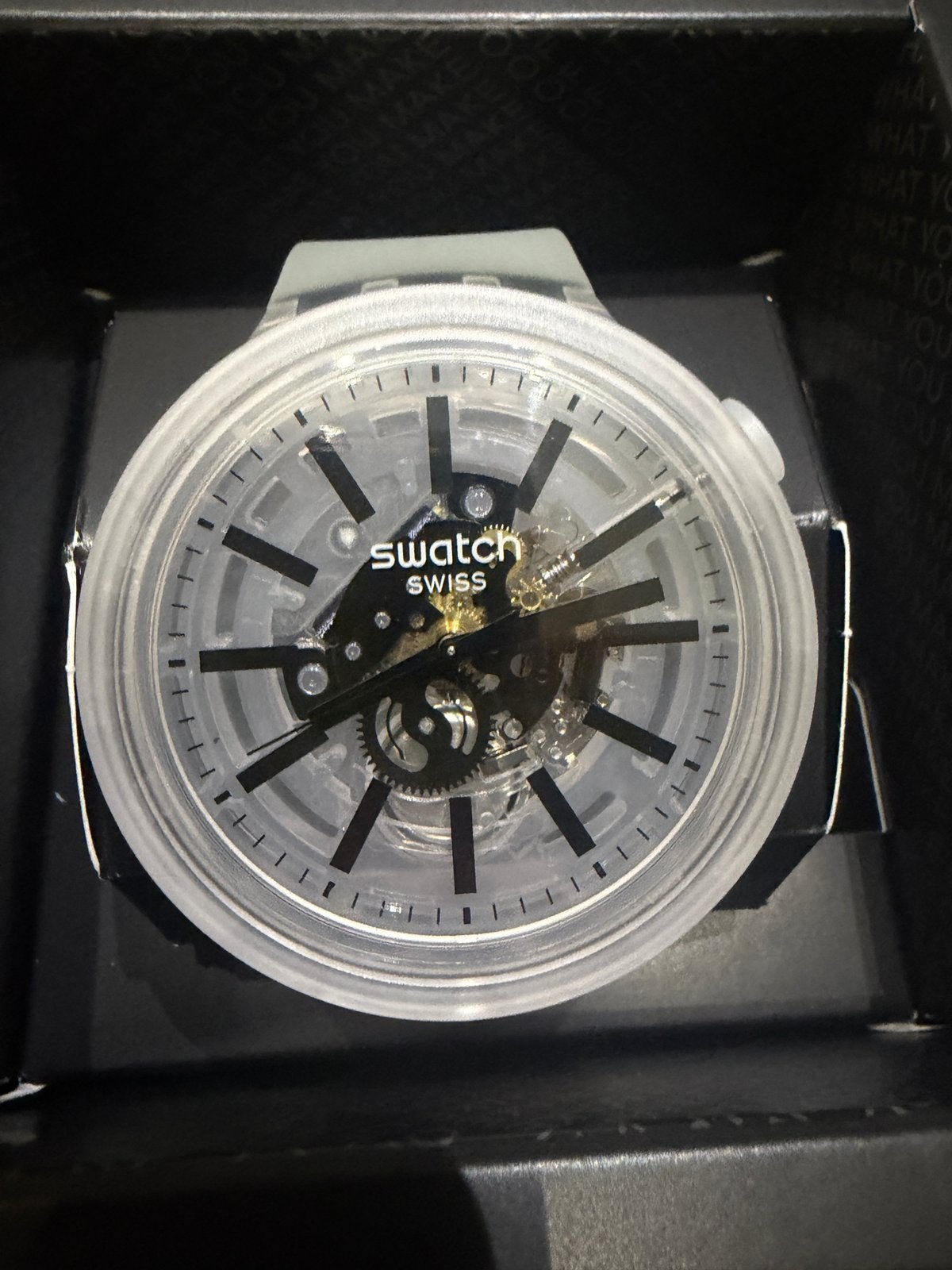 Montre Swatch neuve, Bijoux, Sacs & Beauté, Enlèvement ou Envoi, Swatch, Autres matériaux, Autres matériaux