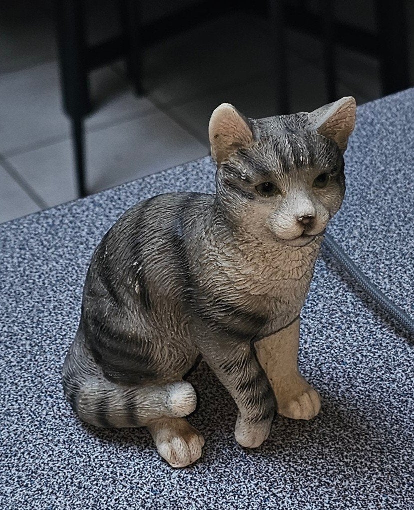 klein katten beeldje weg wegens dubbel, Ophalen, Gebruikt