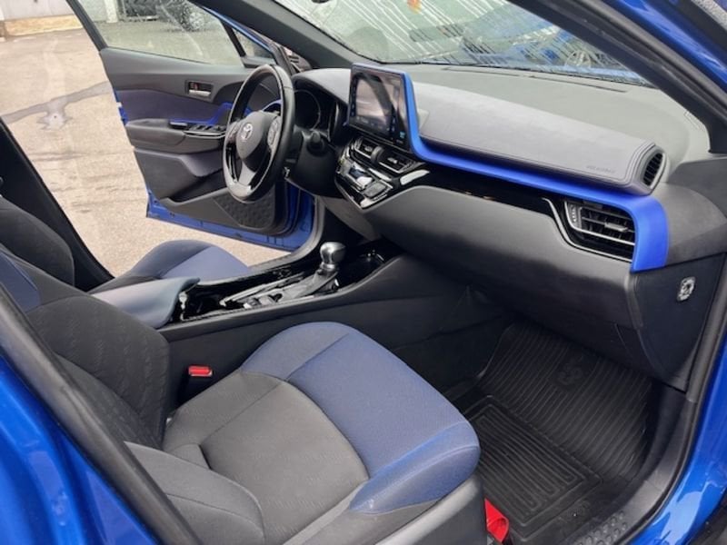 Toyota C-HR T C-ULT CVT, Auto's, Stof, Gebruikt, 4 cilinders, USB