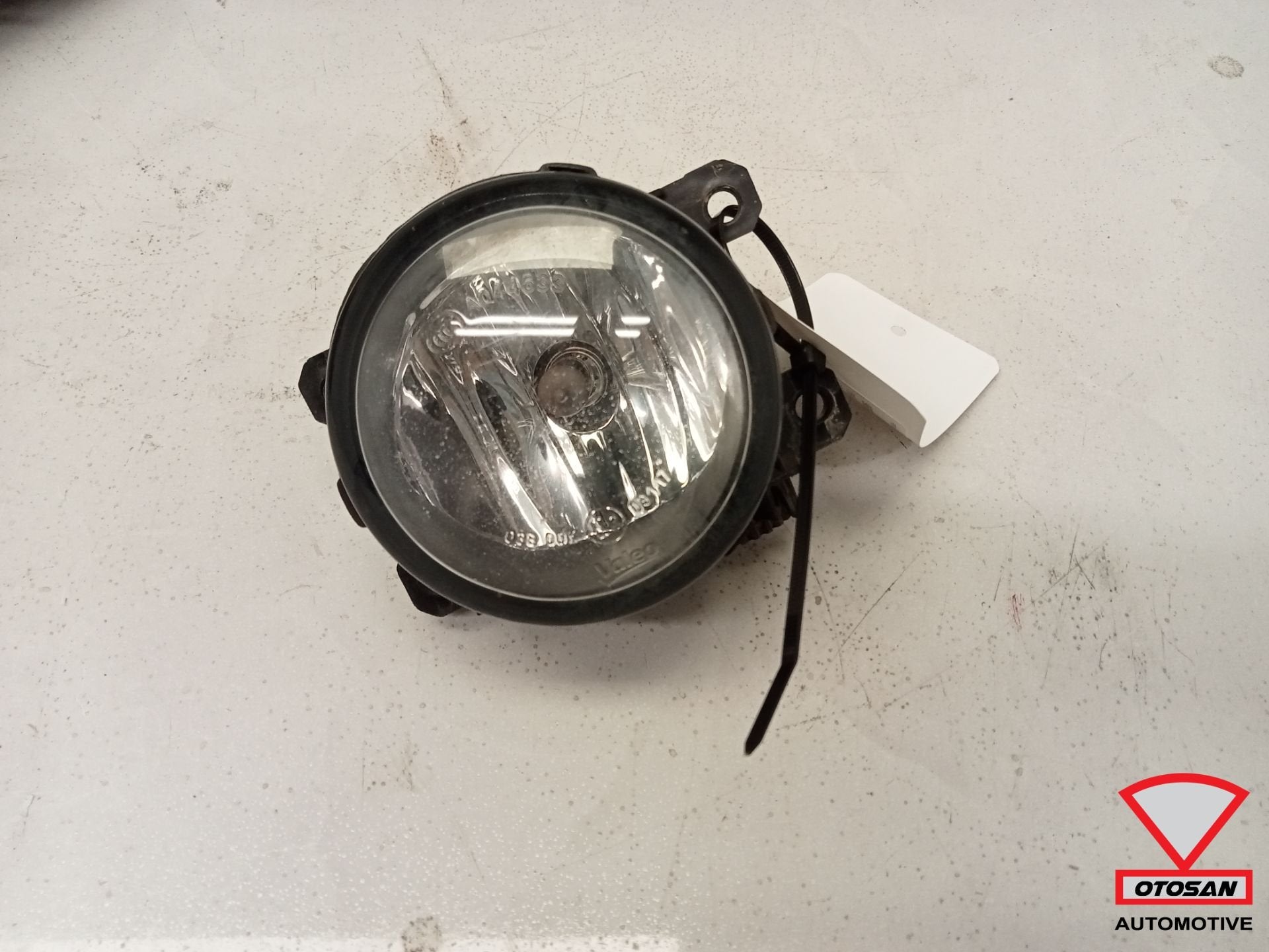 Phares antibrouillard halog nes avant d'origine pour Peugeot, Taurusavenue 1
2132 LS  Hoofddorp, NL, Contact.group@renault.com