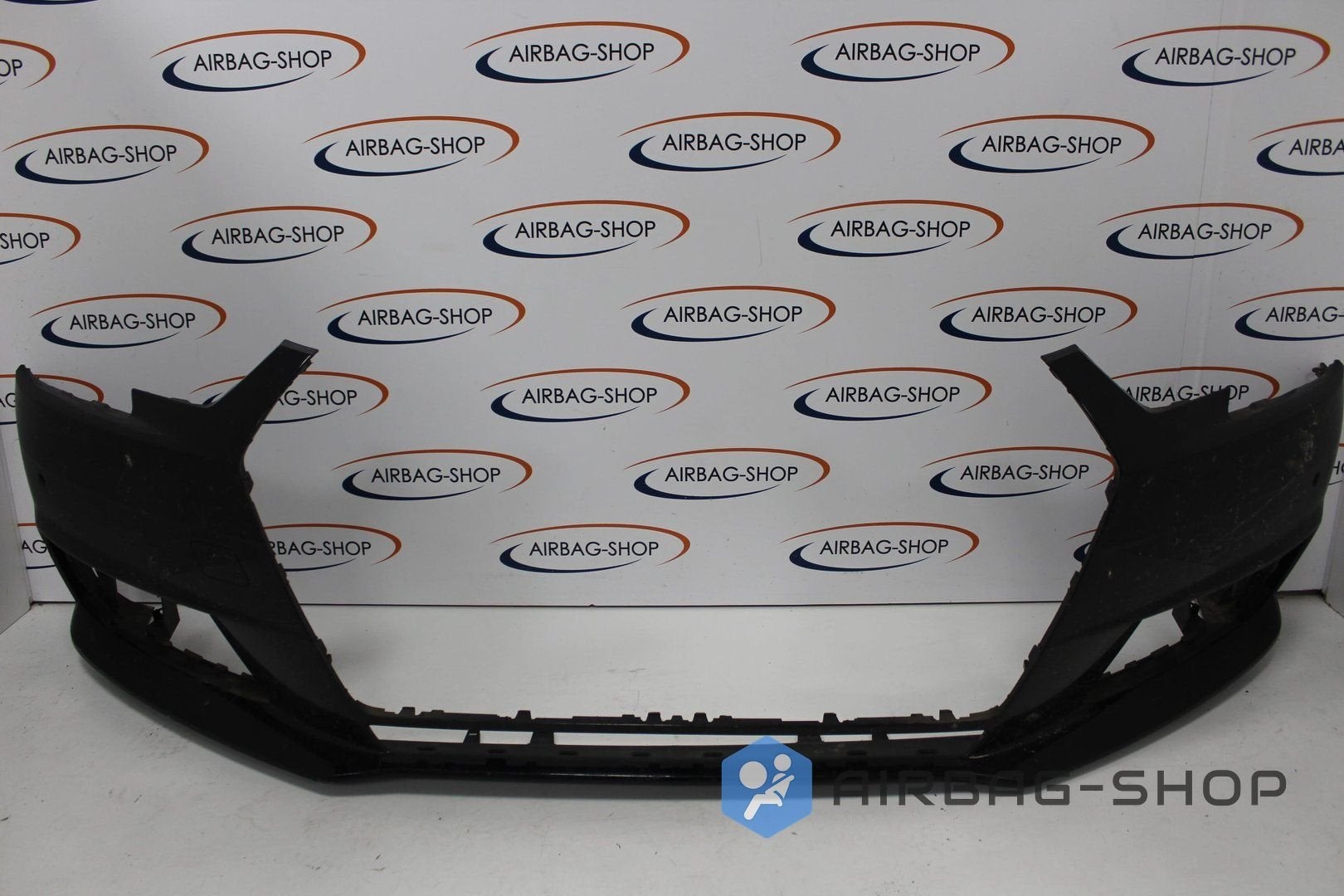 Audi A4 8W Voorbumper 4PDC Zwart 8W0807437, -, Audi, Utilisé, -
