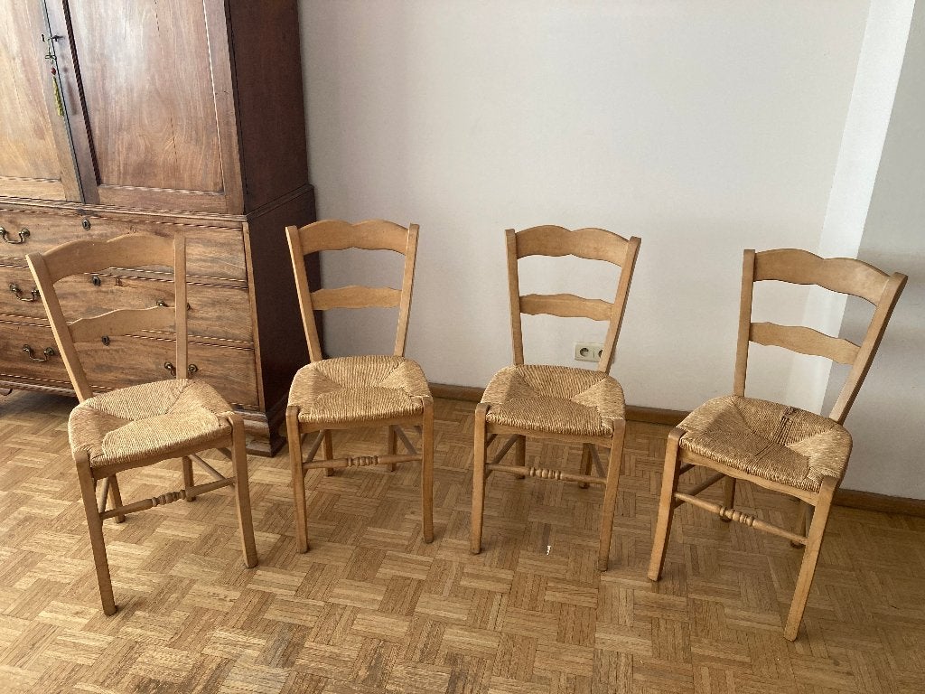 4 houten eetkamerstoelen met rieten zitvlak, Huis en Inrichting, Stoelen, Ophalen, Gebruikt, Overige kleuren, Klassiek