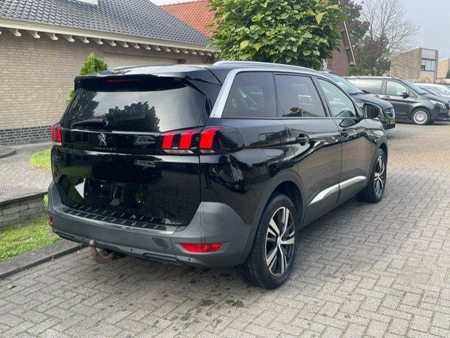 Peugeot 5008 1.2 PureTech Allure, Gebruikt, 1199 cc, Leder en Stof, Zwart